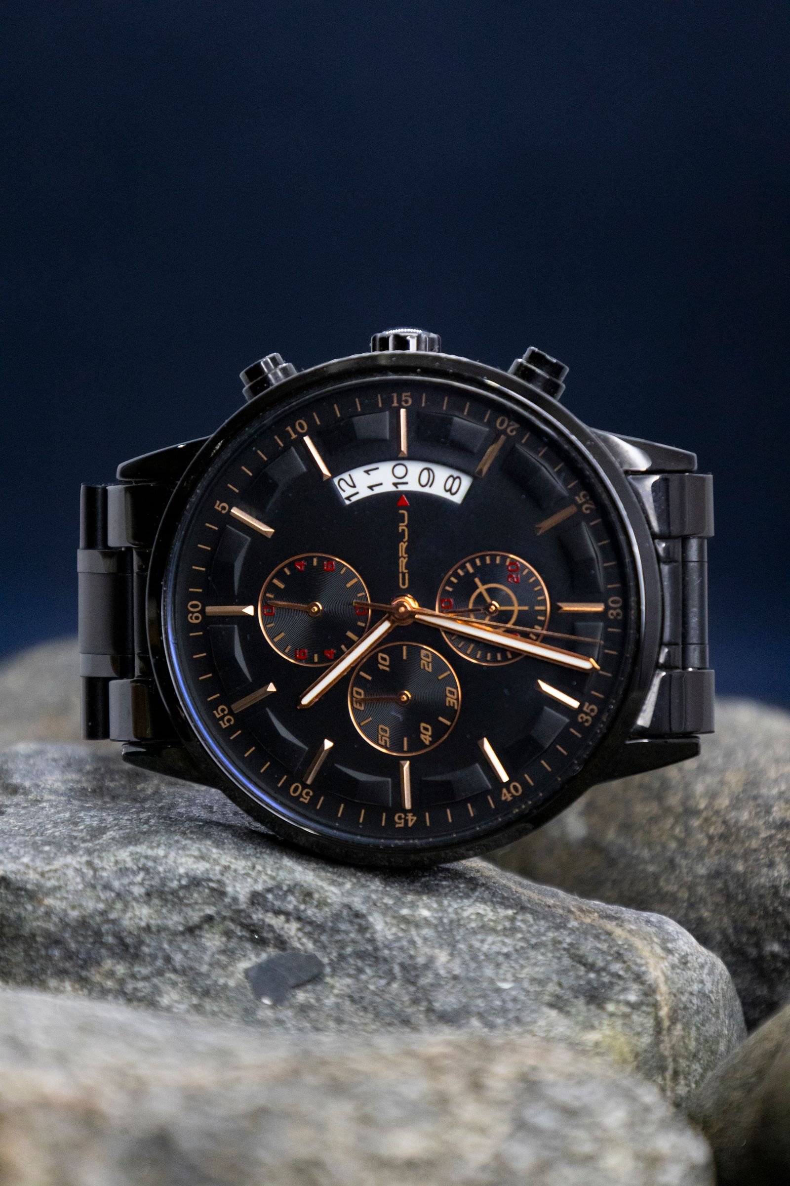 Mechanical wristwatch used to diagnose a freely spinning crown