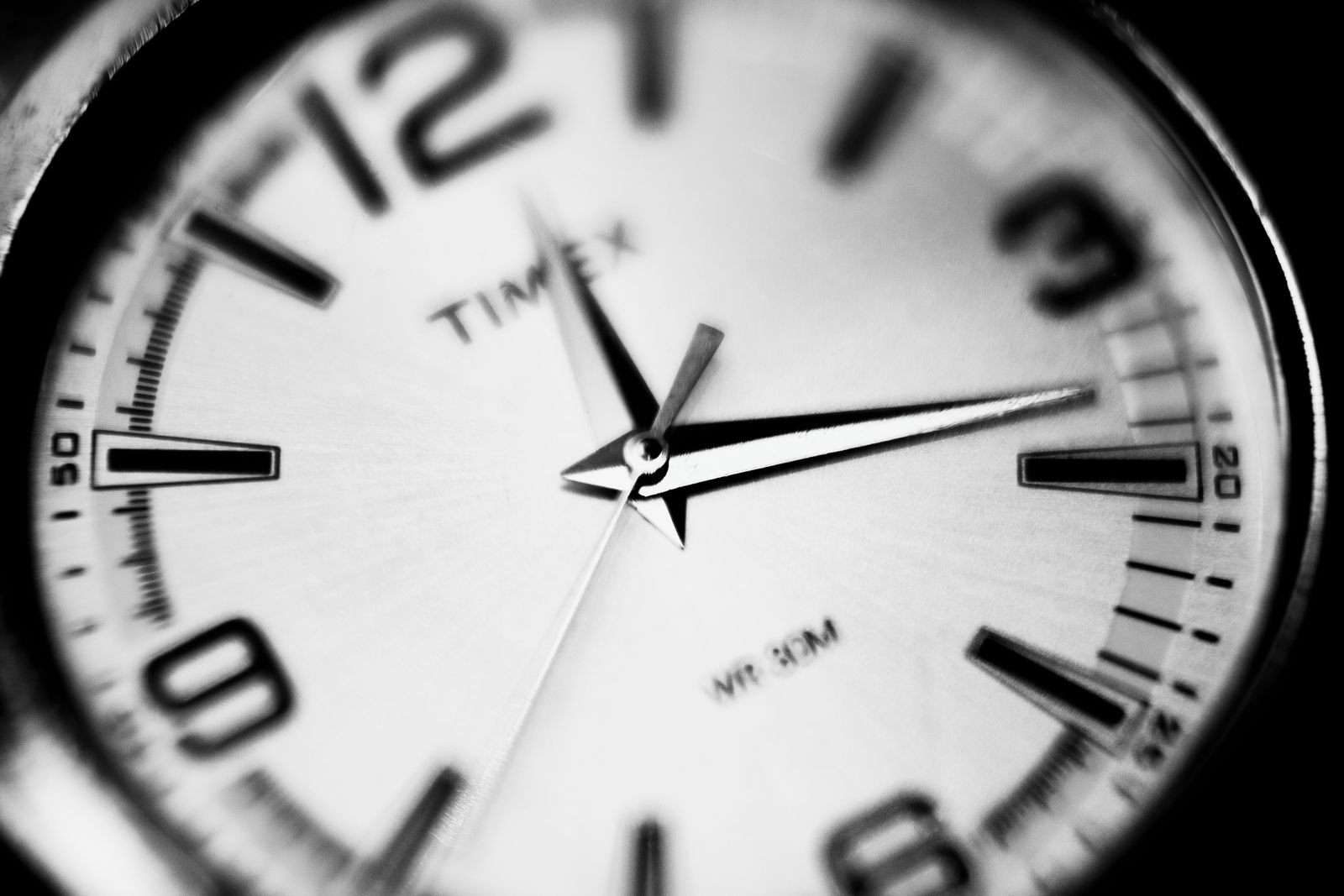Analog watch dial used for measuring daily mechanical accuracy